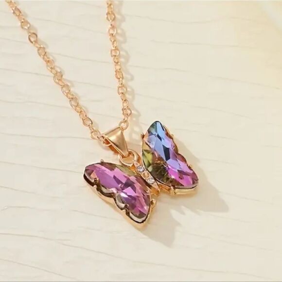 Fashion Style Gradient Butterfly Pendant Necklace for Women ( 1 Pc ) - Picture 7 of 14